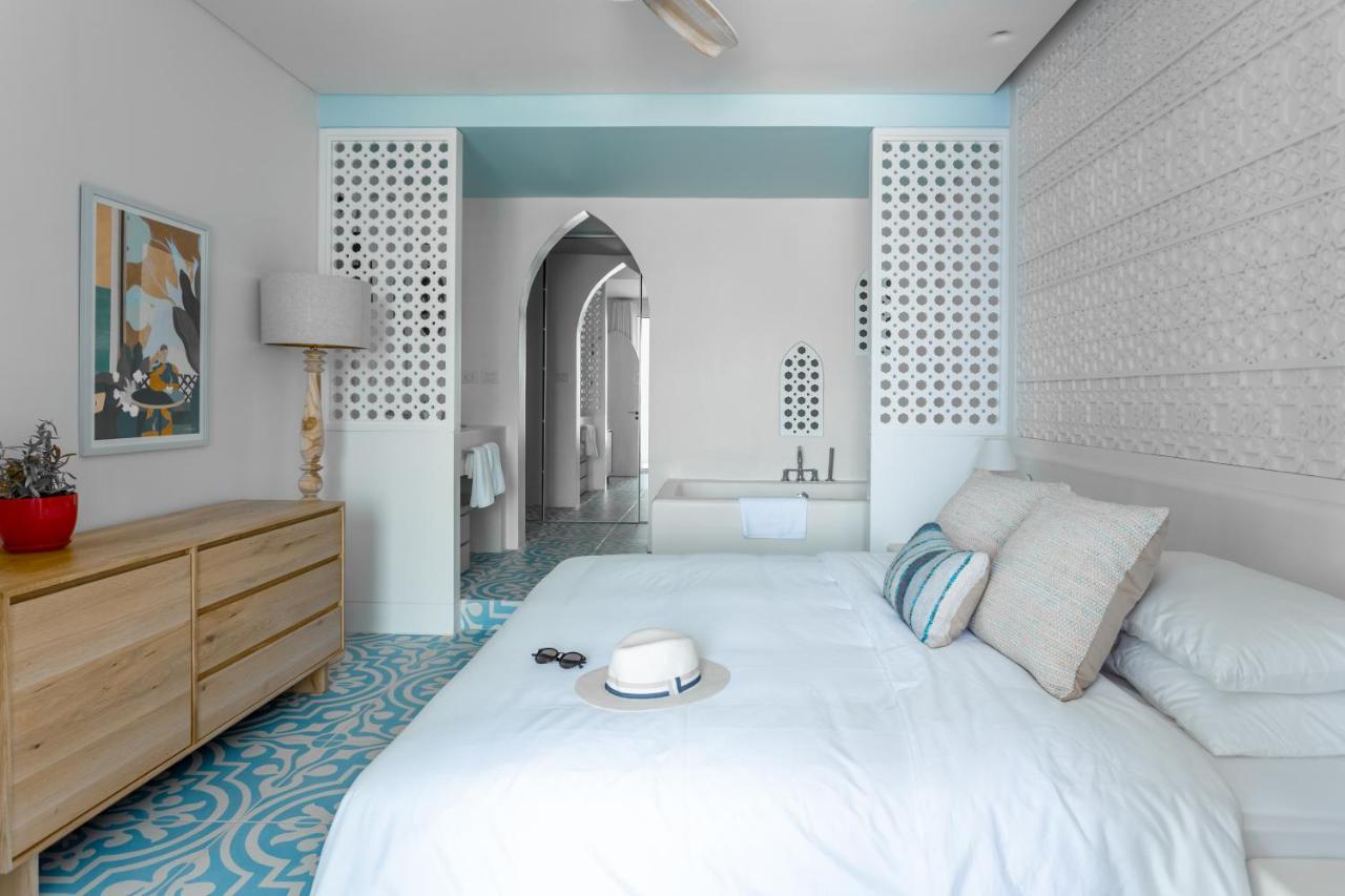 Cloud 7 Residences Ayla Aqaba Exterior foto A bedroom at the hotel