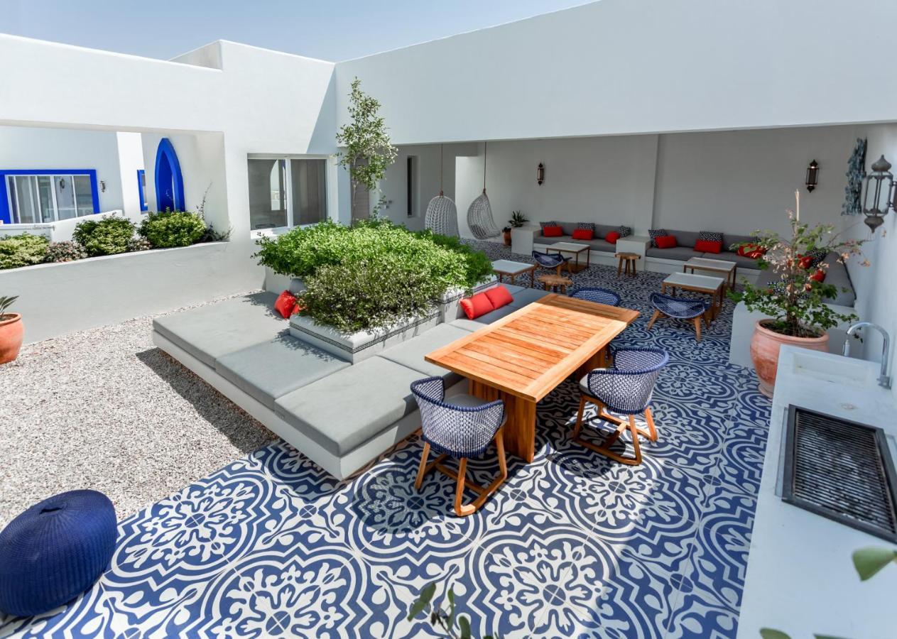 Cloud 7 Residences Ayla Aqaba Exterior foto The courtyard of the Riad
