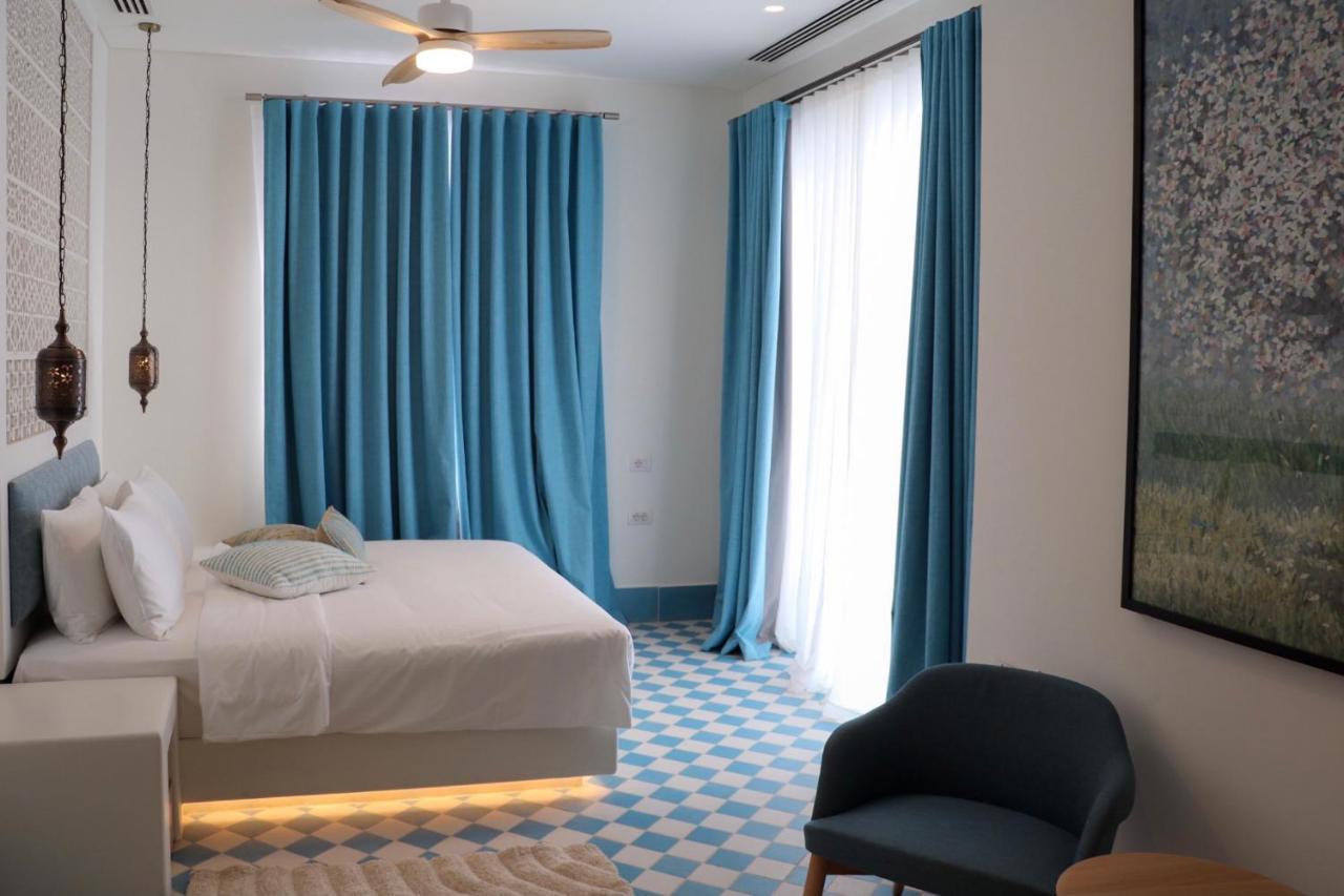 Cloud 7 Residences Ayla Aqaba Exterior foto A bedroom at the hotel