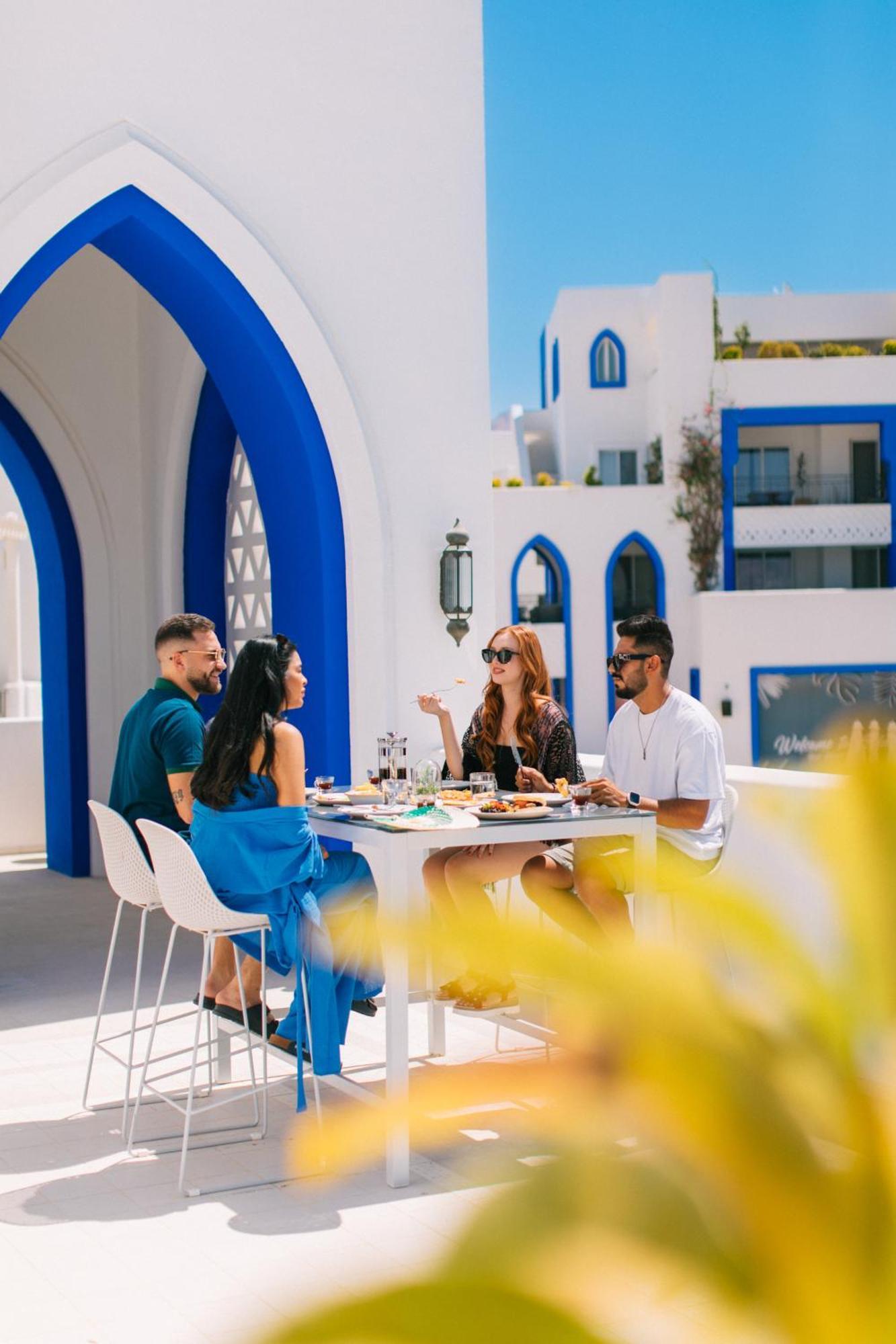 Cloud 7 Residences Ayla Aqaba Exterior foto The restaurant