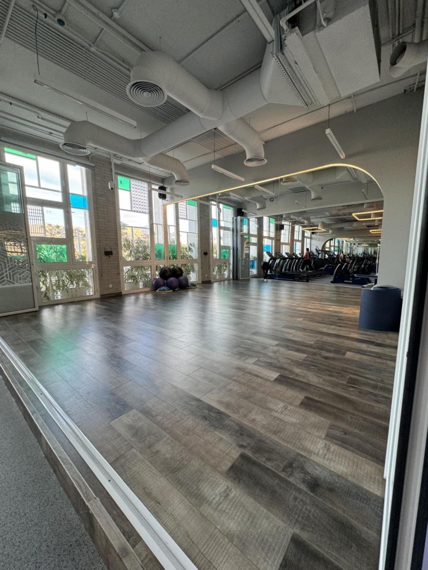 Cloud 7 Residences Ayla Aqaba Exterior foto The gym at the 2019-2020 season
